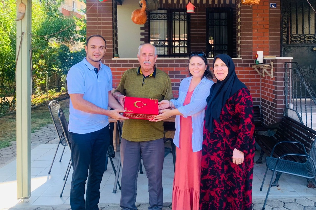 Kocaeli İzmit Belediyesi kahraman gazileri unutmuyor 