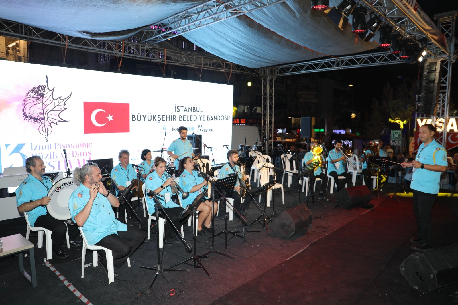 Bando ekipleri Pişmaniye Festivaline büyük renk kattılar 