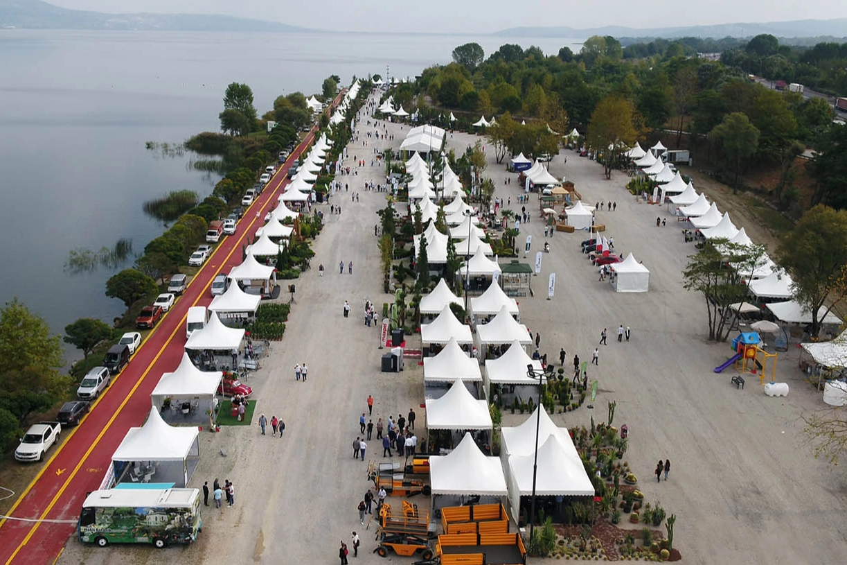 Sakarya Büyükşehir’den dev fuara ücretsiz ulaşım 