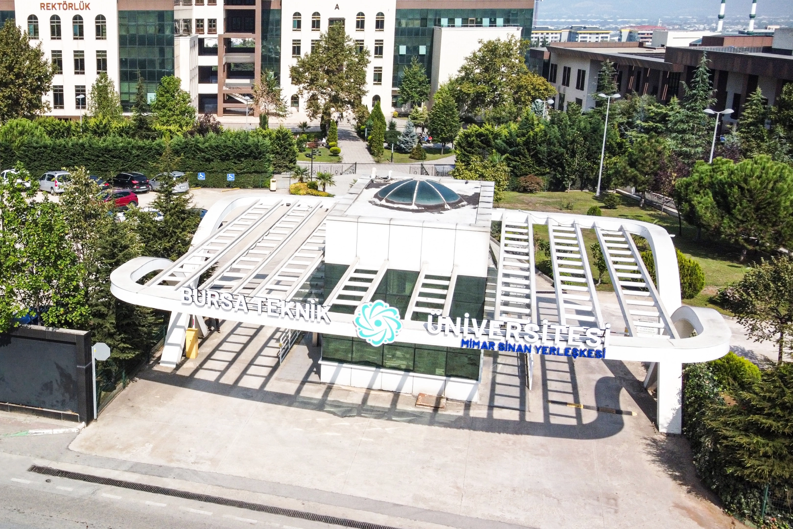 BTÜ’de üç yeni lisansüstü programı açıldı 