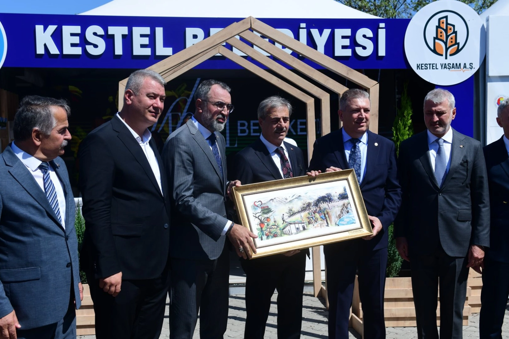 Sapanca’da yeşil ve mavi buluştu 