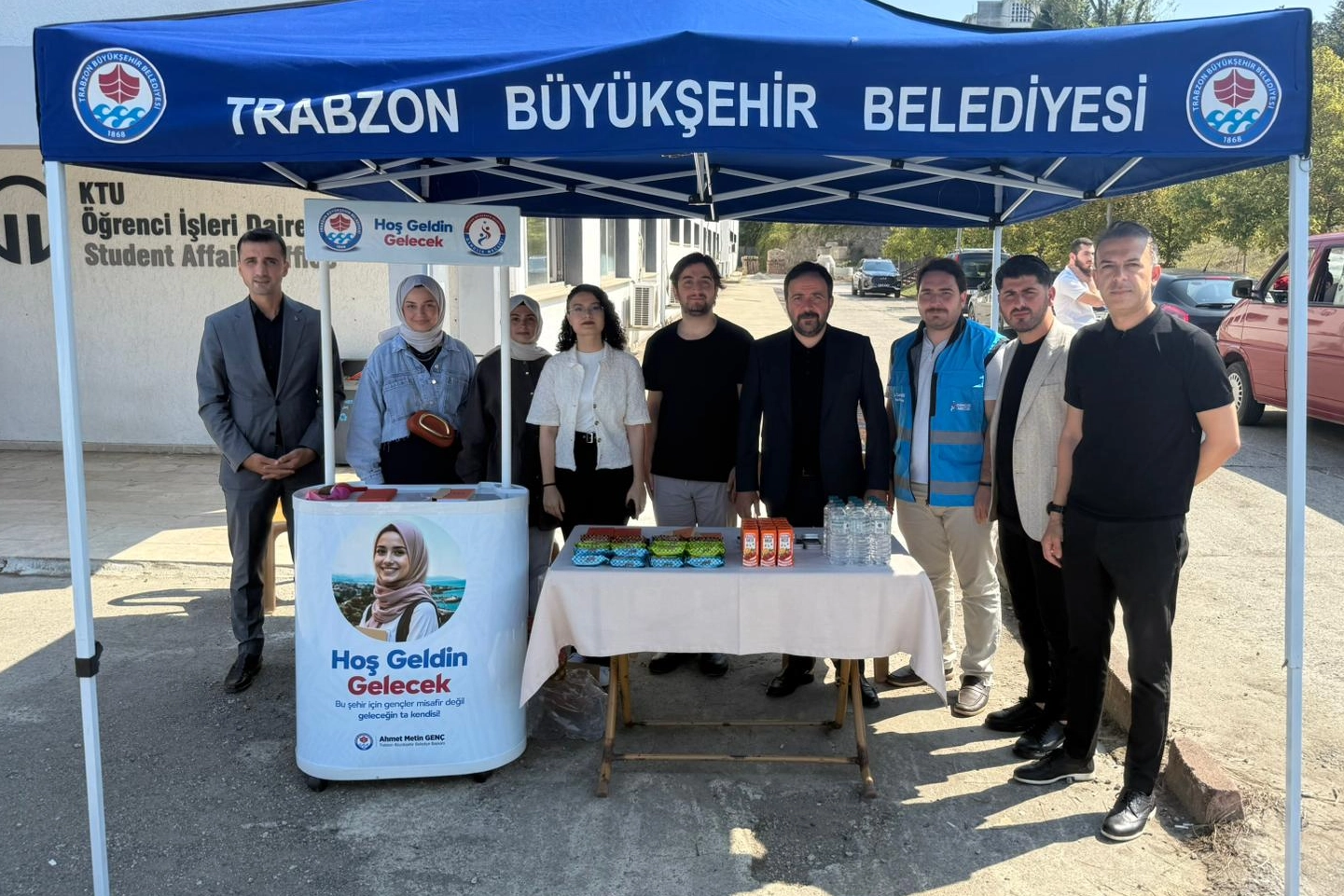 Büyükşehir'den üniversiteli gençlere sıcak karşılama 