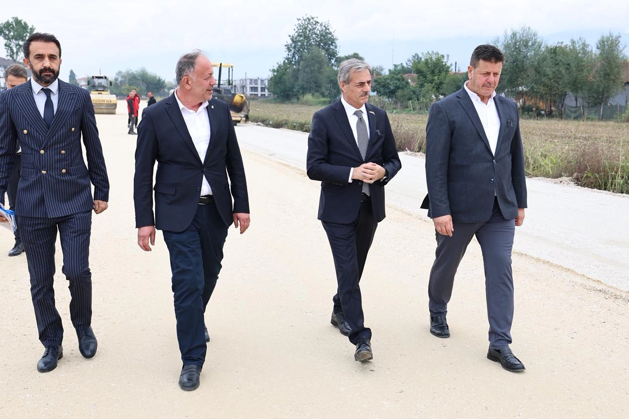 Başkan Alemdar Akyazı’da yatırımları inceledi 