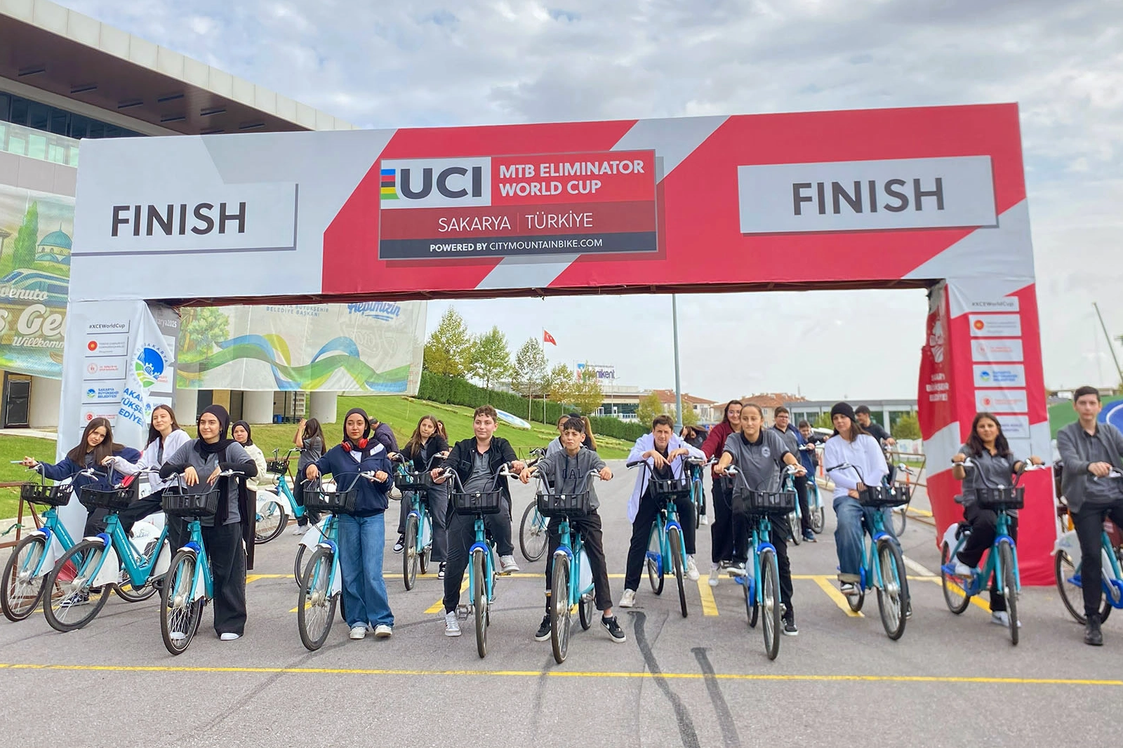 Sakarya'da gençler şehrini keşfediyor 