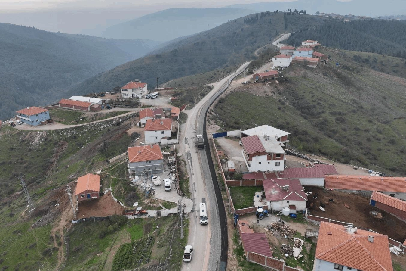 Balıkesir’in yolları Büyükşehir’le güçleniyor 