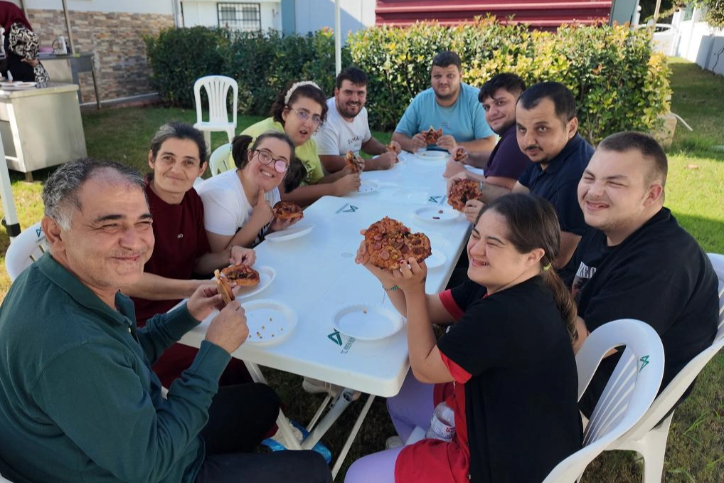 Mersin’de engelsiz yaşam, lezzetle buluştu 