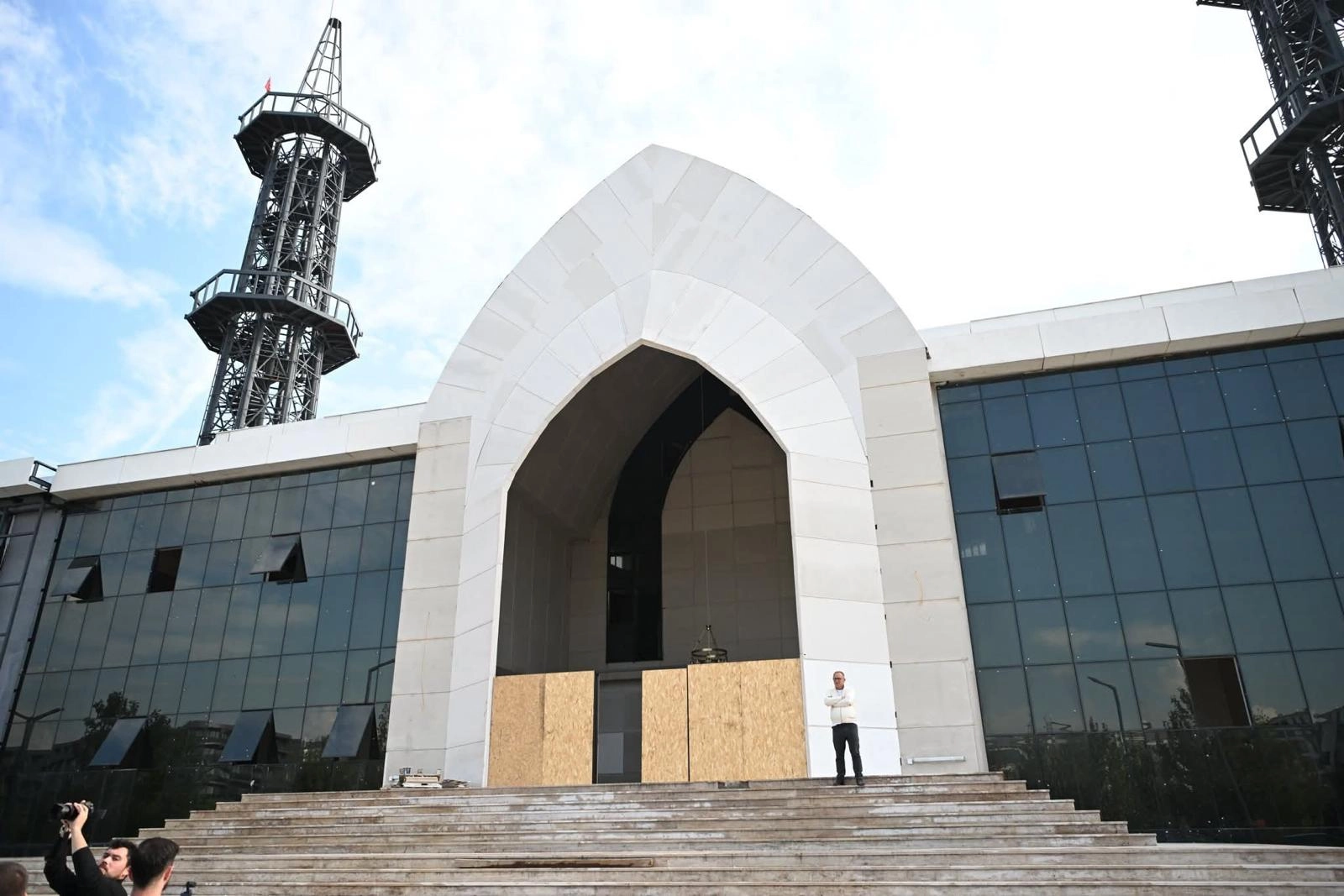 Kartepe Kent Meydanı Camii’nde sona doğru 