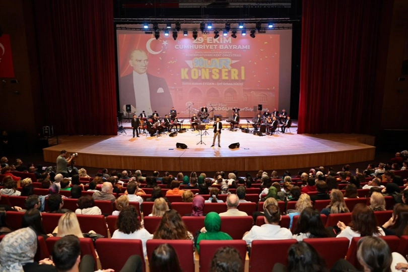 Denizli Büyükşehir’den Cumhuriyet’in 102. yılında nostaljik gece 