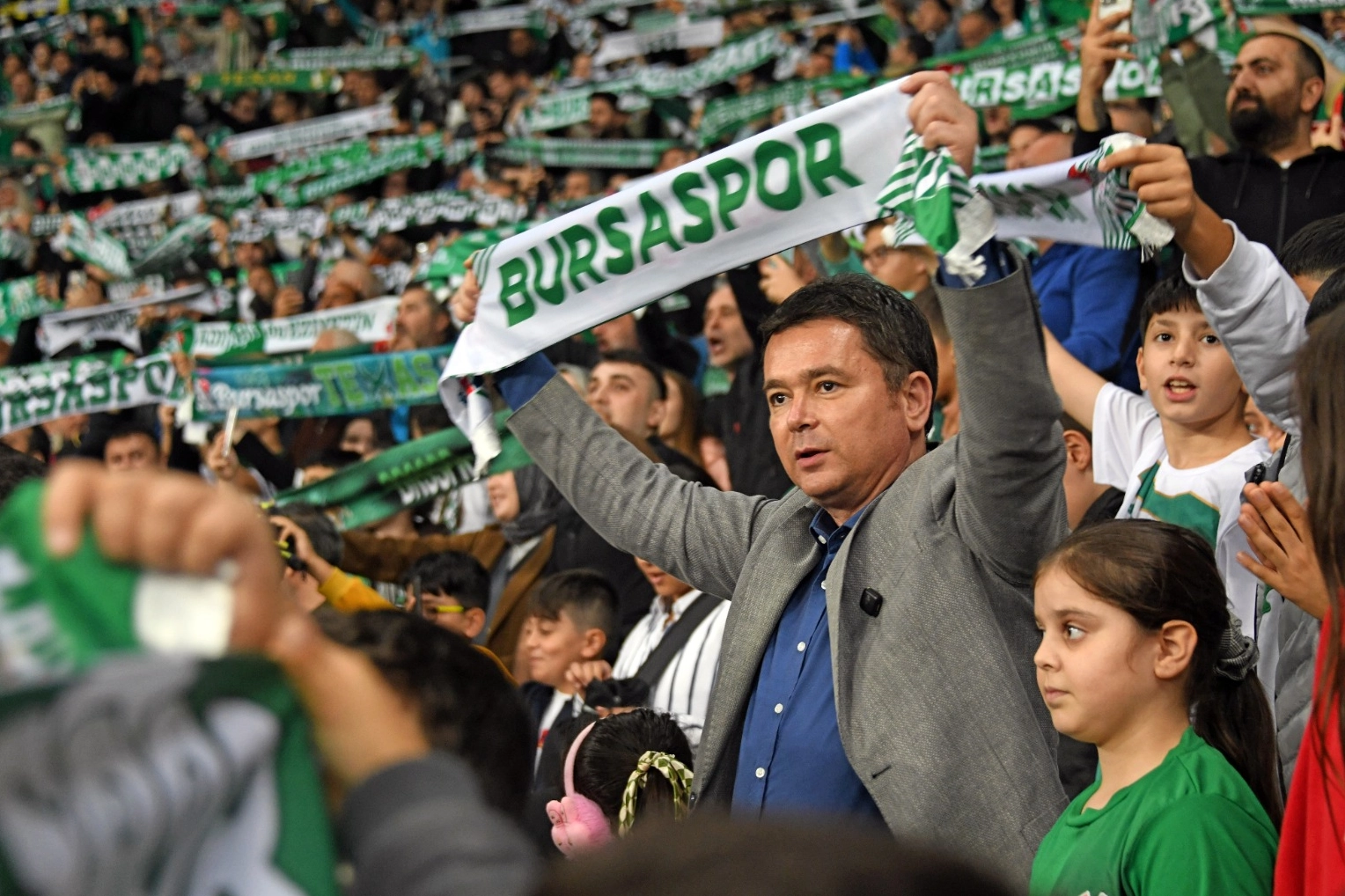 Bursa Osmangazi'den şampiyonluk yolunda Bursaspor’a tam destek 