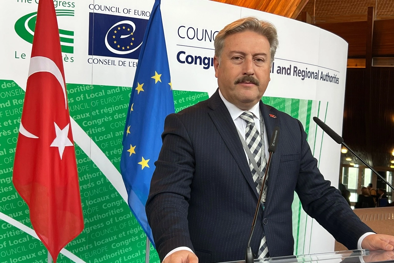 Mustafa Palancıoğlu'ndan Fransa çıkarması 