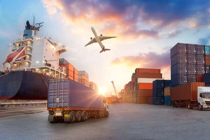 Türkiye ihracatta Cumhuriyet tarihinin rekorunu kırdı... OECD'de en hızlı büyüyen 2. ülkeyiz 