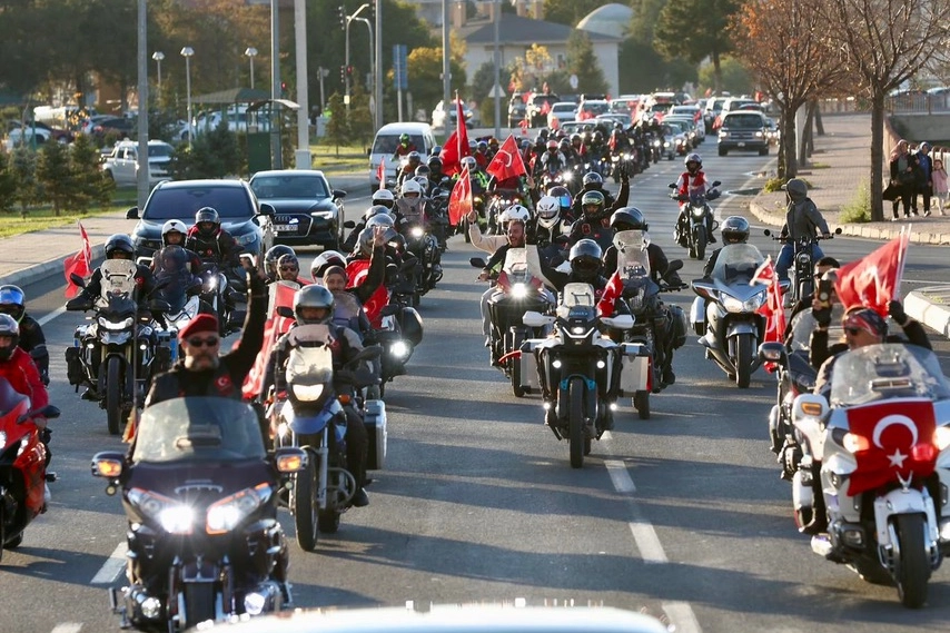Kayseri Kocasinan'da 'Ay Yıldız Turu' 