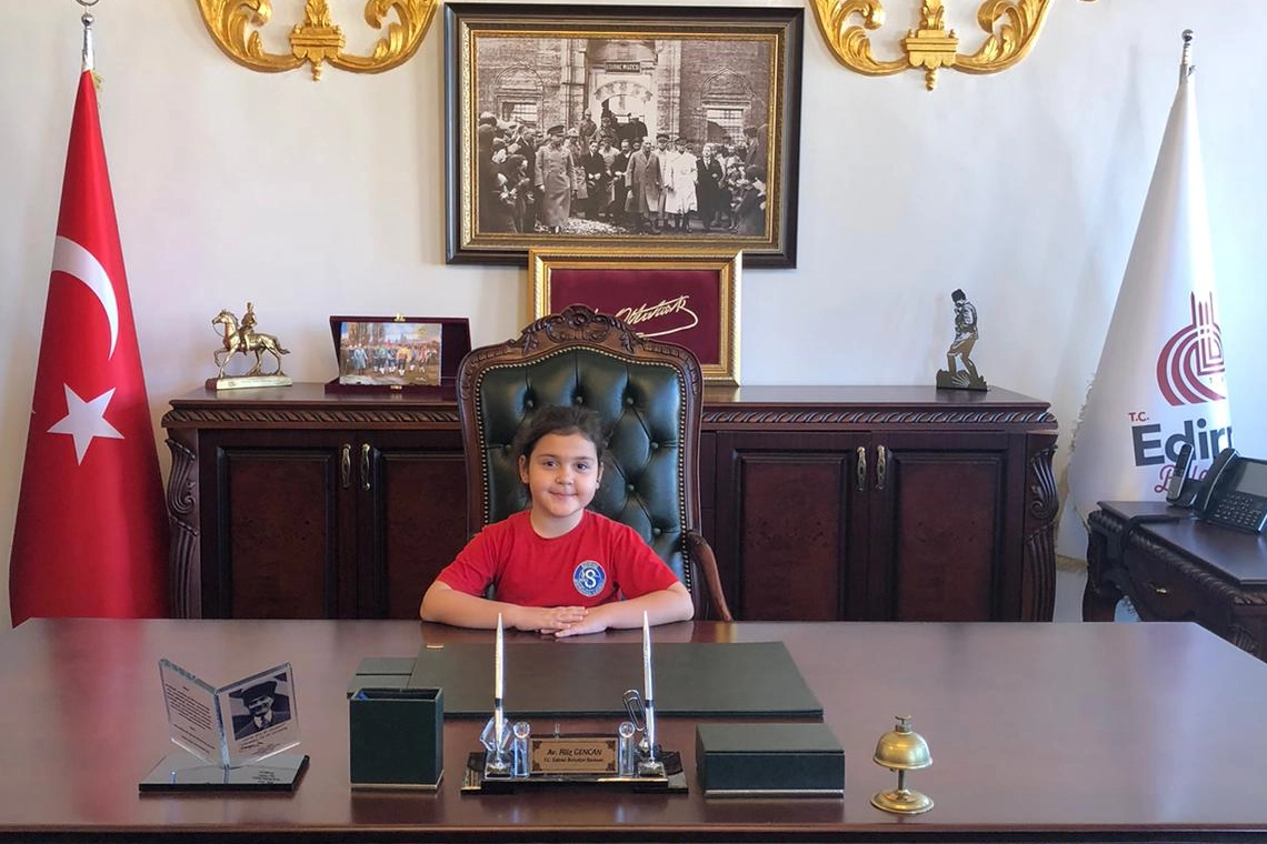 Gencan makamını Uzunköprü'lü minik Seray'a teslim etti 