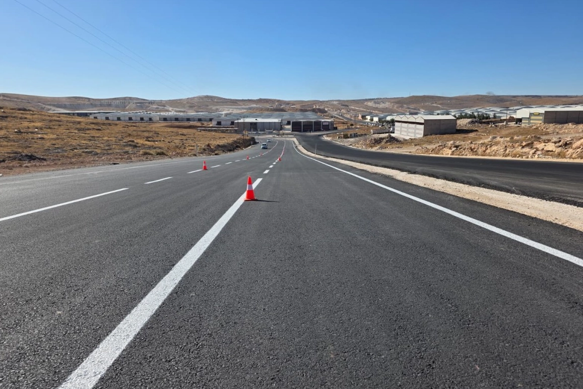 Sanayi yolları asfaltlandı 