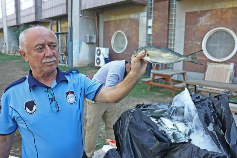 Antalya Büyükşehir zabıtasından otogarda usulsüz taşımacılığa operasyon 