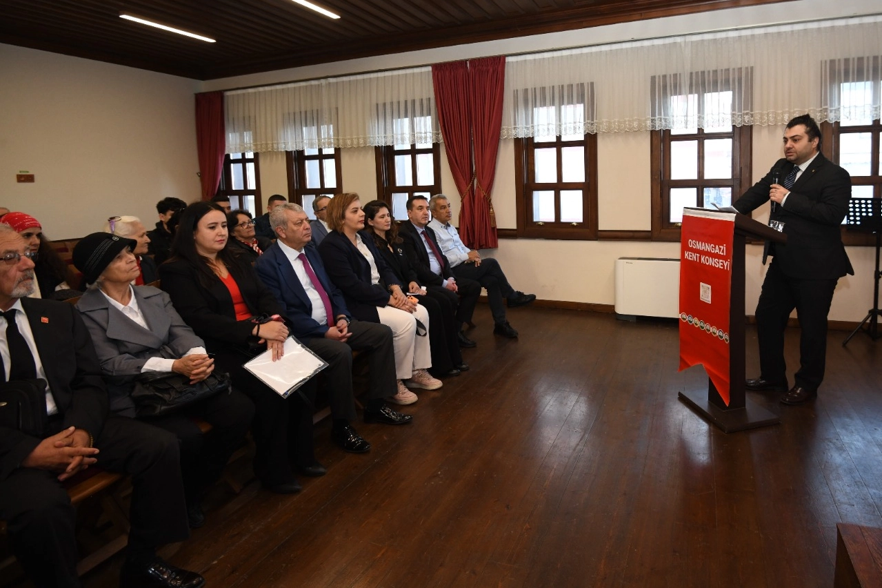 Bursa Osmangazi’de 'Nutuk'un ışığında Cumhuriyet konuşuldu 