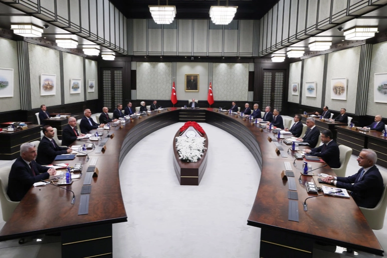 Kabinenin gündeminde Gazze, terörle mücadele ve ekonomi var 