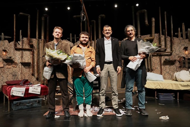 “Sığıntılar” Denizli’de sanatseverlerle buluştu 