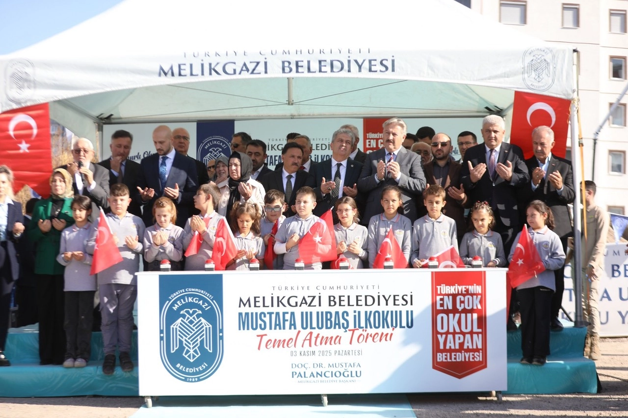 Kayseri Melikgazi'de yeni bir okulun temeli atıldı 