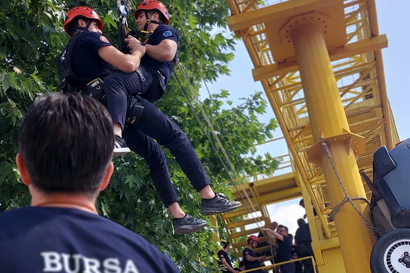 Bursa Büyükşehir Belediyesi 200 itfaiye eri alacak 