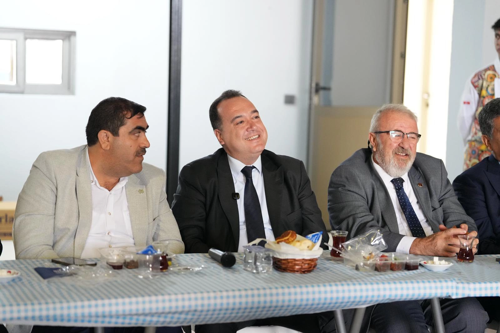 Manisa'da Başkan Dutlulu, Mermerciler Sitesi esnafıyla buluştu 