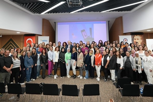 Denizli'de üreten kadınlar e-ticaret yolculuğuna devam ediyor 