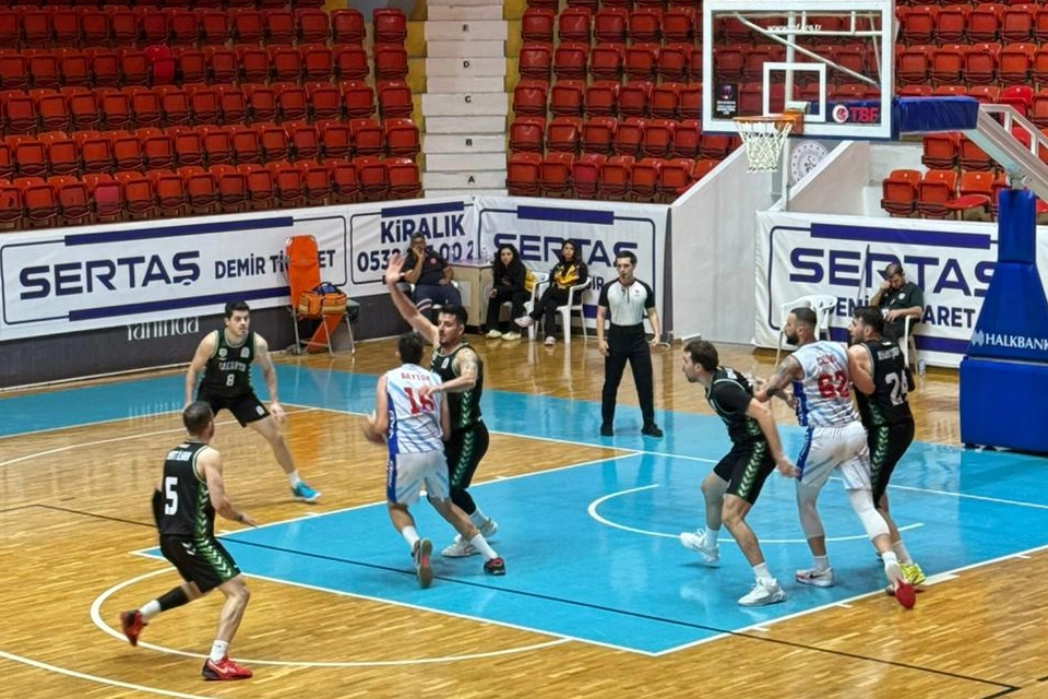 Sakarya Büyükşehir Adana potasından galip döndü 