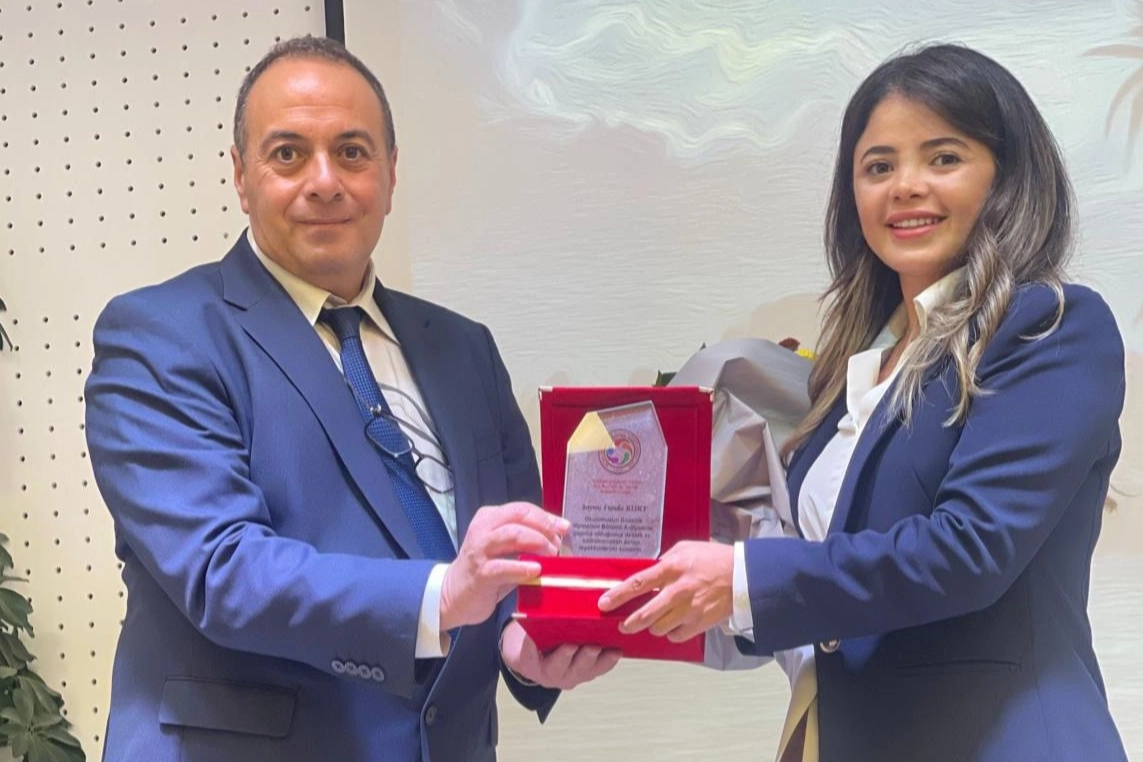 Funda Kurt’tan Gölbaşı Zübeyde Hanım Lisesi’ne teknik destek 