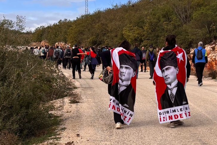 Bursa'da Nilüferliler, Mysia Yolları'nda Ata'yı andı 