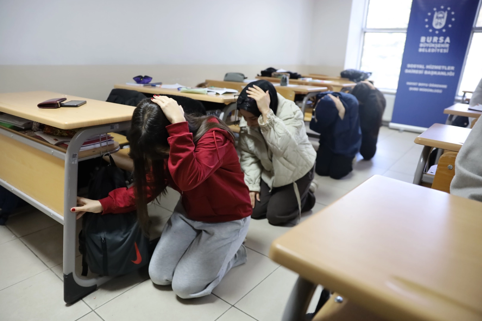 Bursa'da YKS Merkezi'nde deprem tatbikatı 