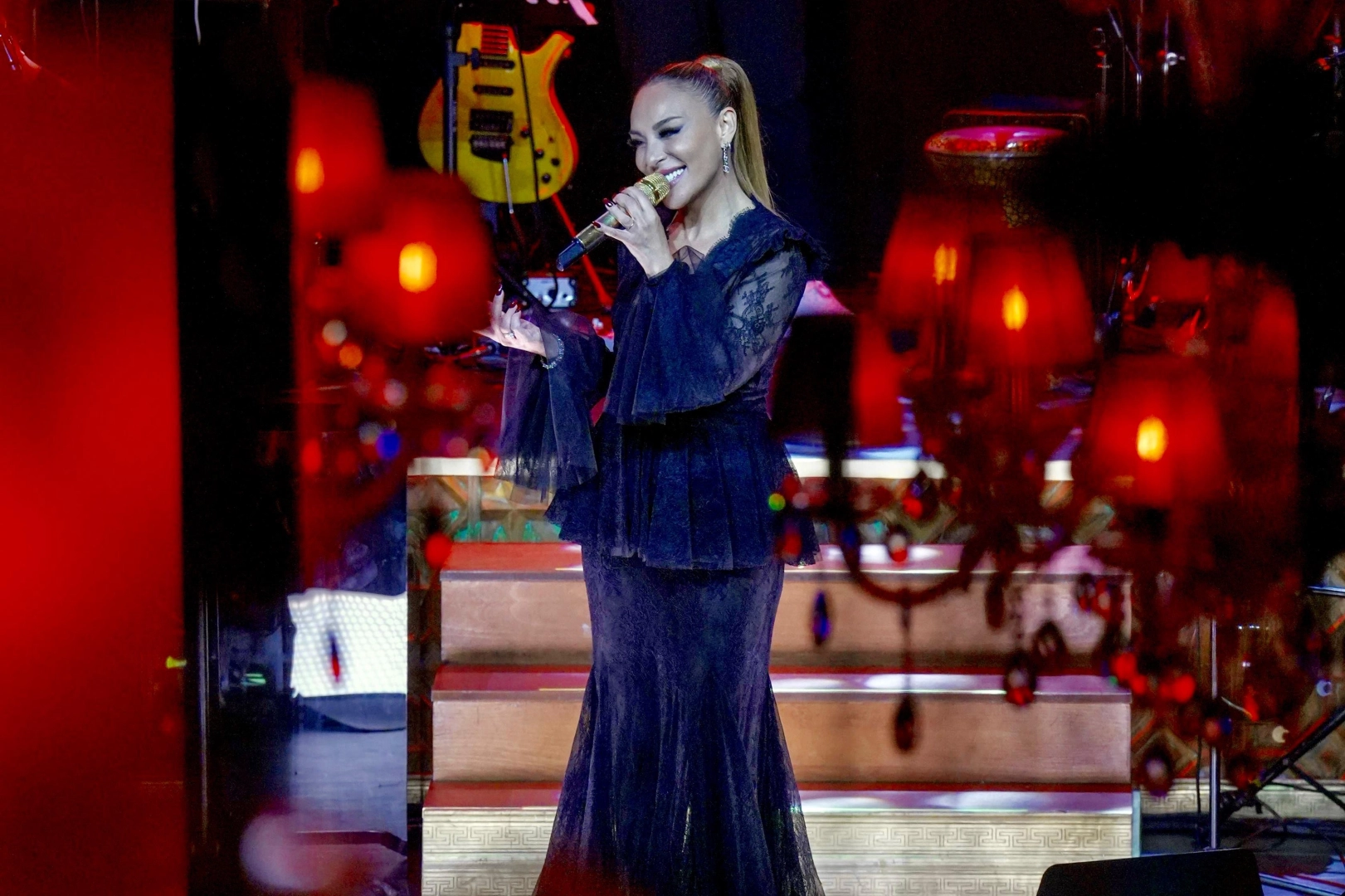 Ziynet Sali'den Muazzez Abacı'ya duygulandıran saygı 