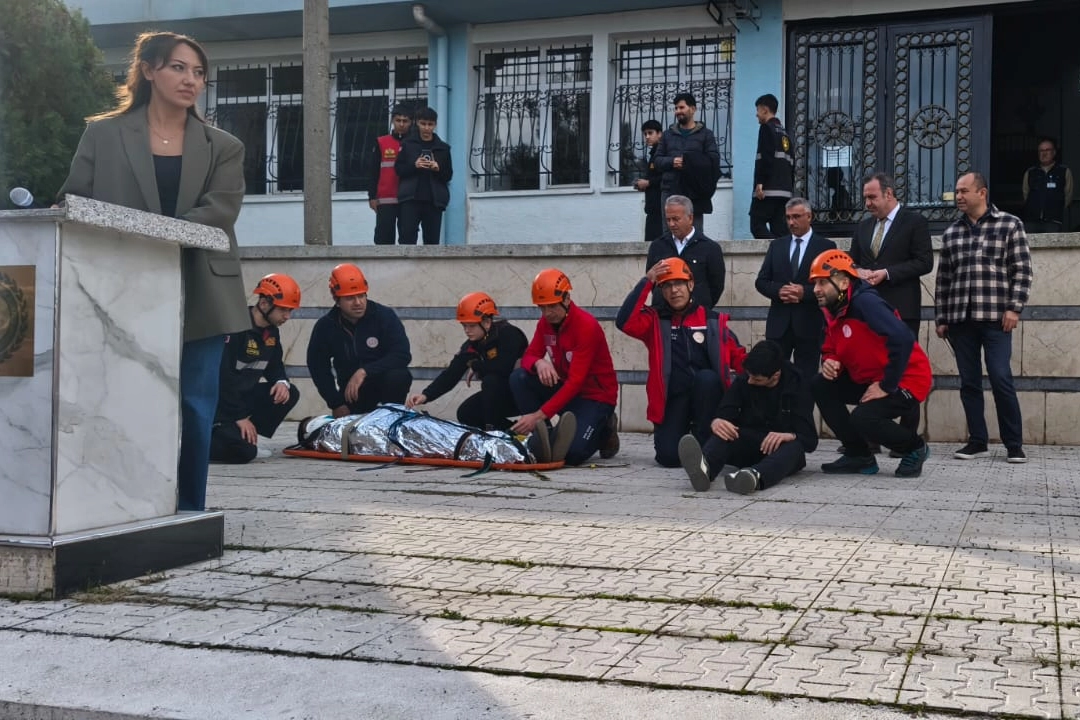 Bursa Tophane MTAL'de başarılı tatbikat 