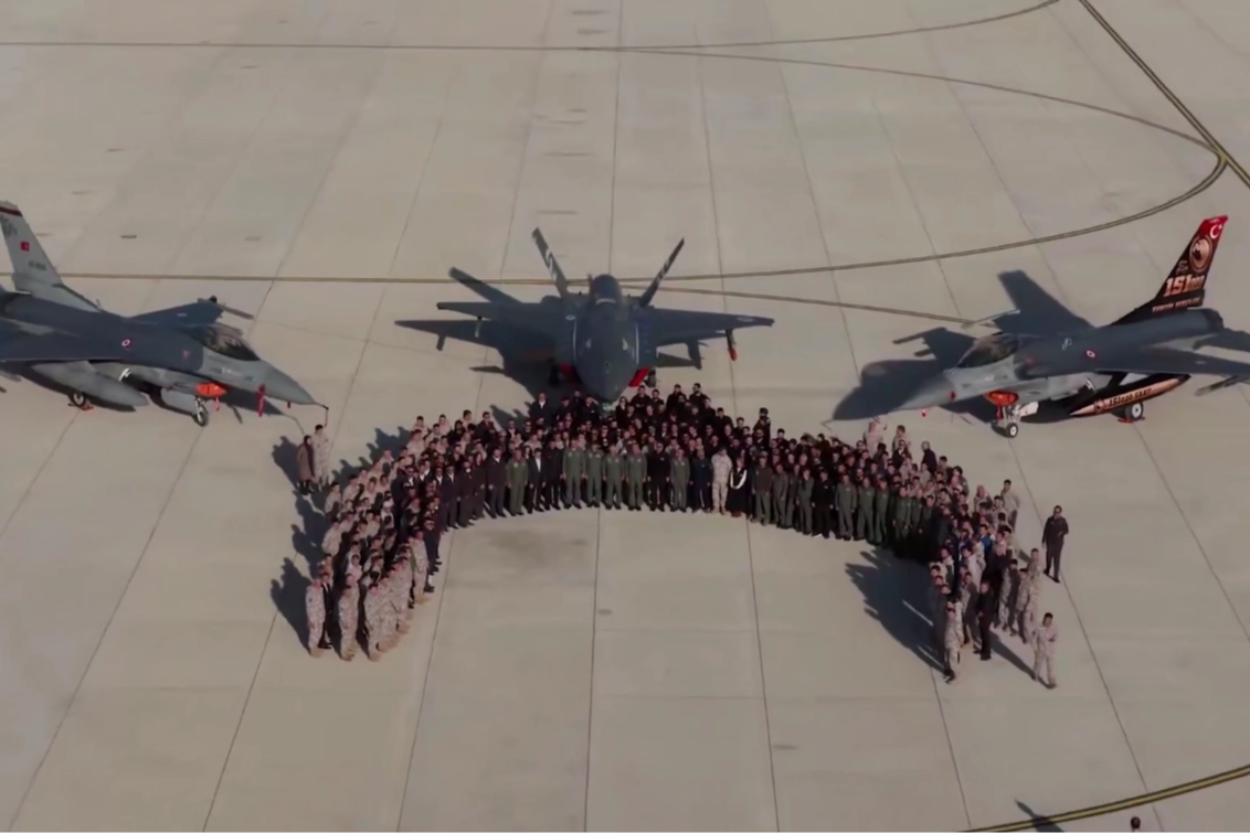 Bayraktar KIZILELMA insansız savaş uçağıyla dünyada ilki başardı 