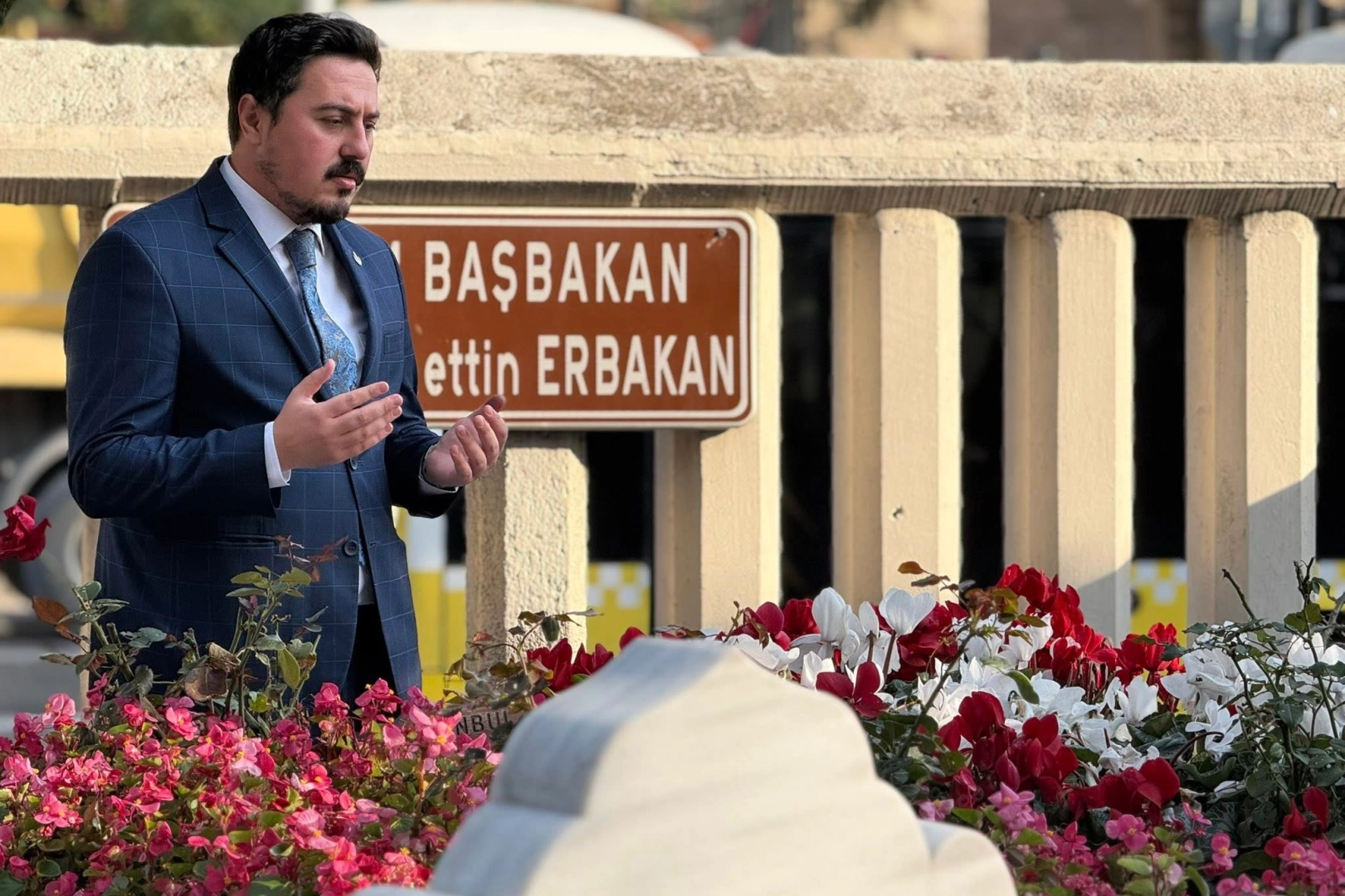 Yeniden Refah'ta gençlik Selçuk Efe'ye emanet 