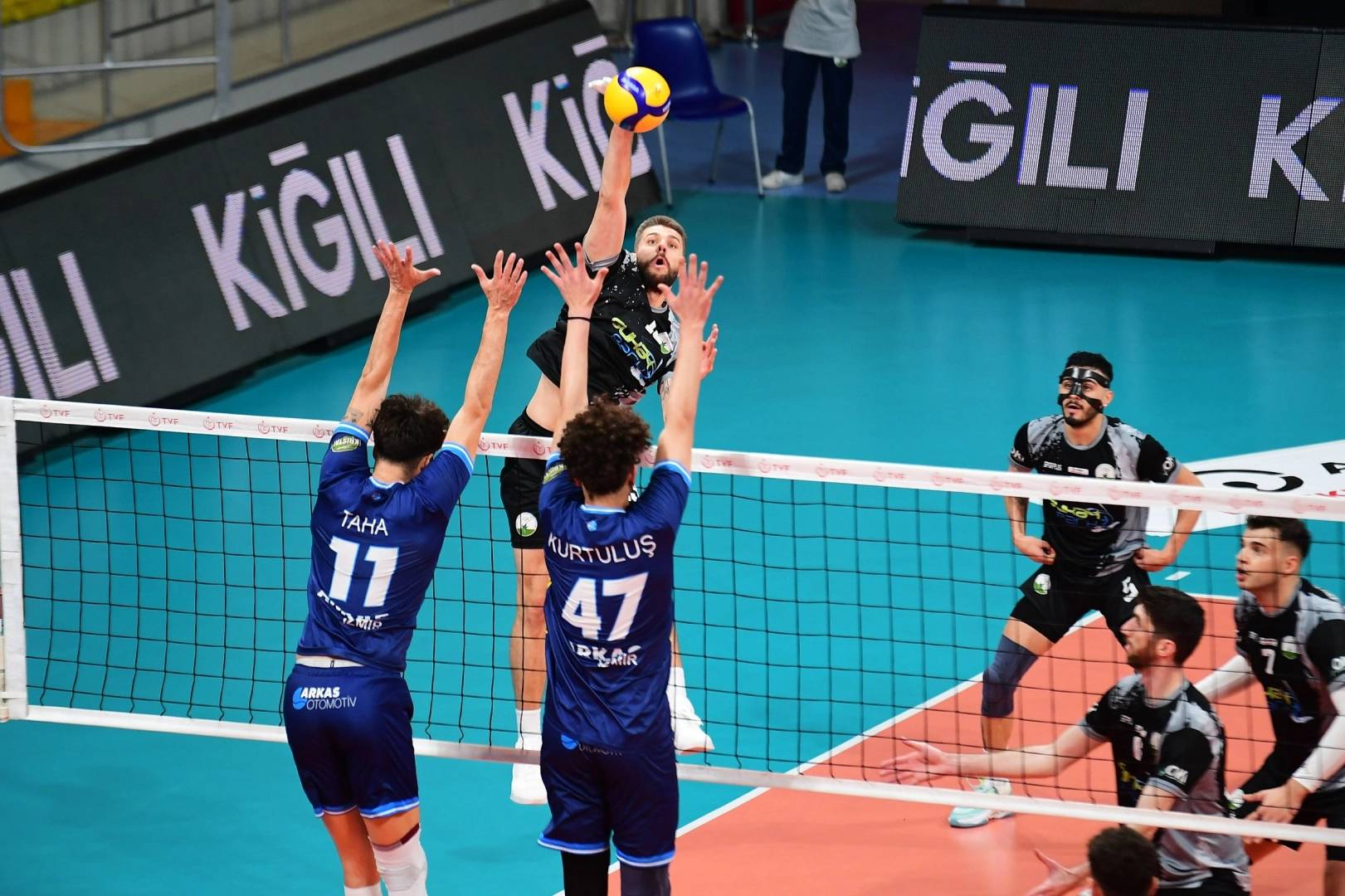 Filede Osmangazi Belediyespor rüzgarı 