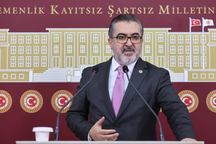 AK Parti'li Adem Yıldırım'dan İBB eleştirisi 