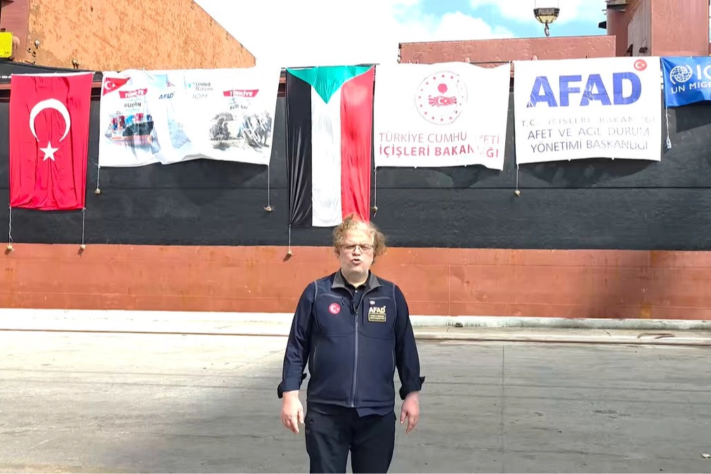 Türkiye'den 10 bin çadır Sudan'a ulaştı 