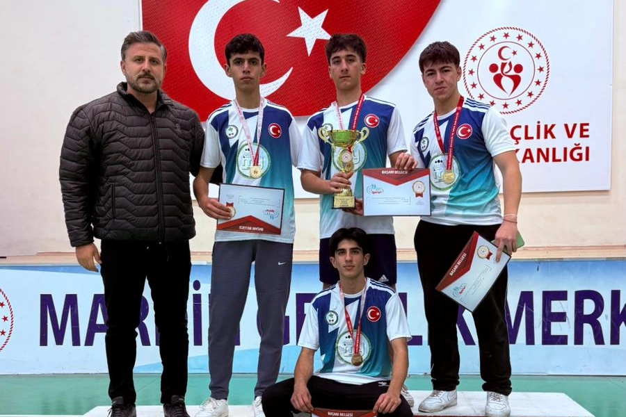 Mardin Yeşilli Gençlerbirliği’nden çifte şampiyonluk 