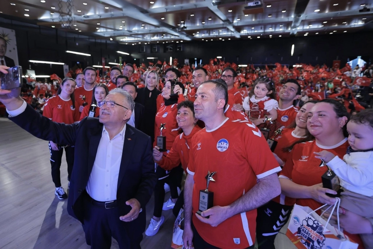 Kayseri Büyükşehir şehri spor merkezine döndürdü 