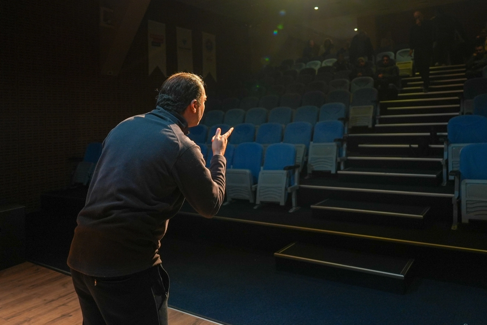 İstanbul Maltepe’den tiyatroculara destek 