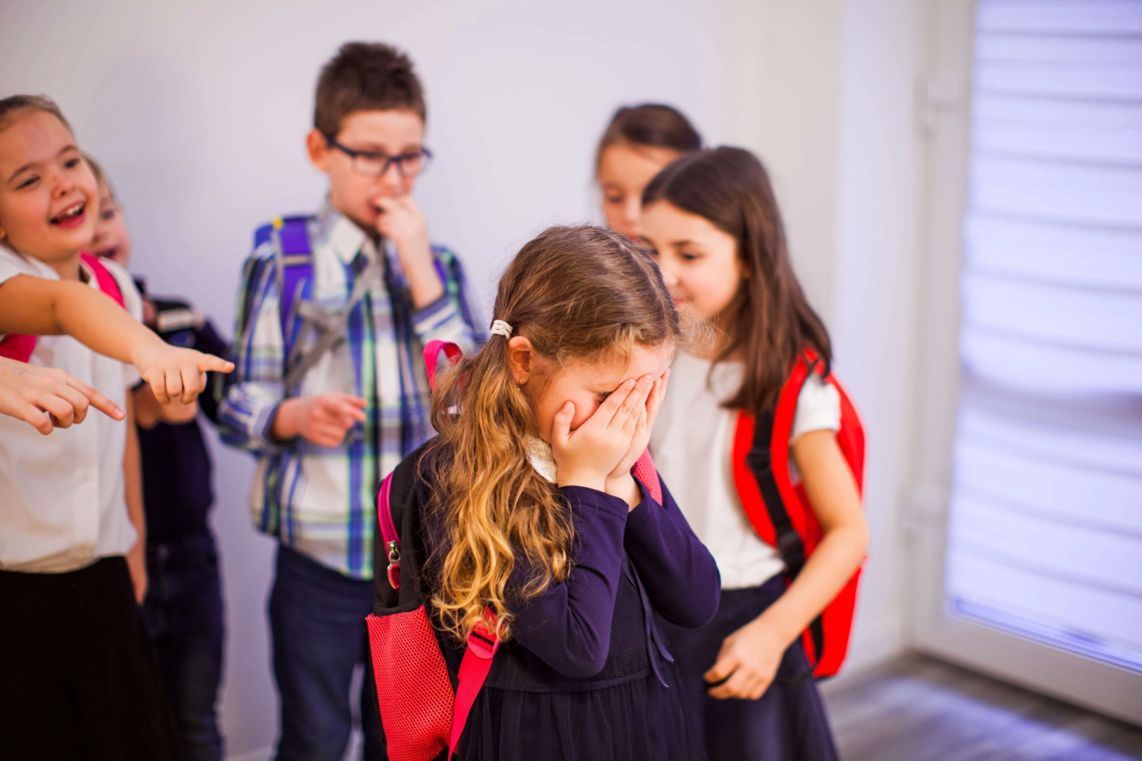 Akran zorbalığının temeli çoğu zaman evde atılıyor 