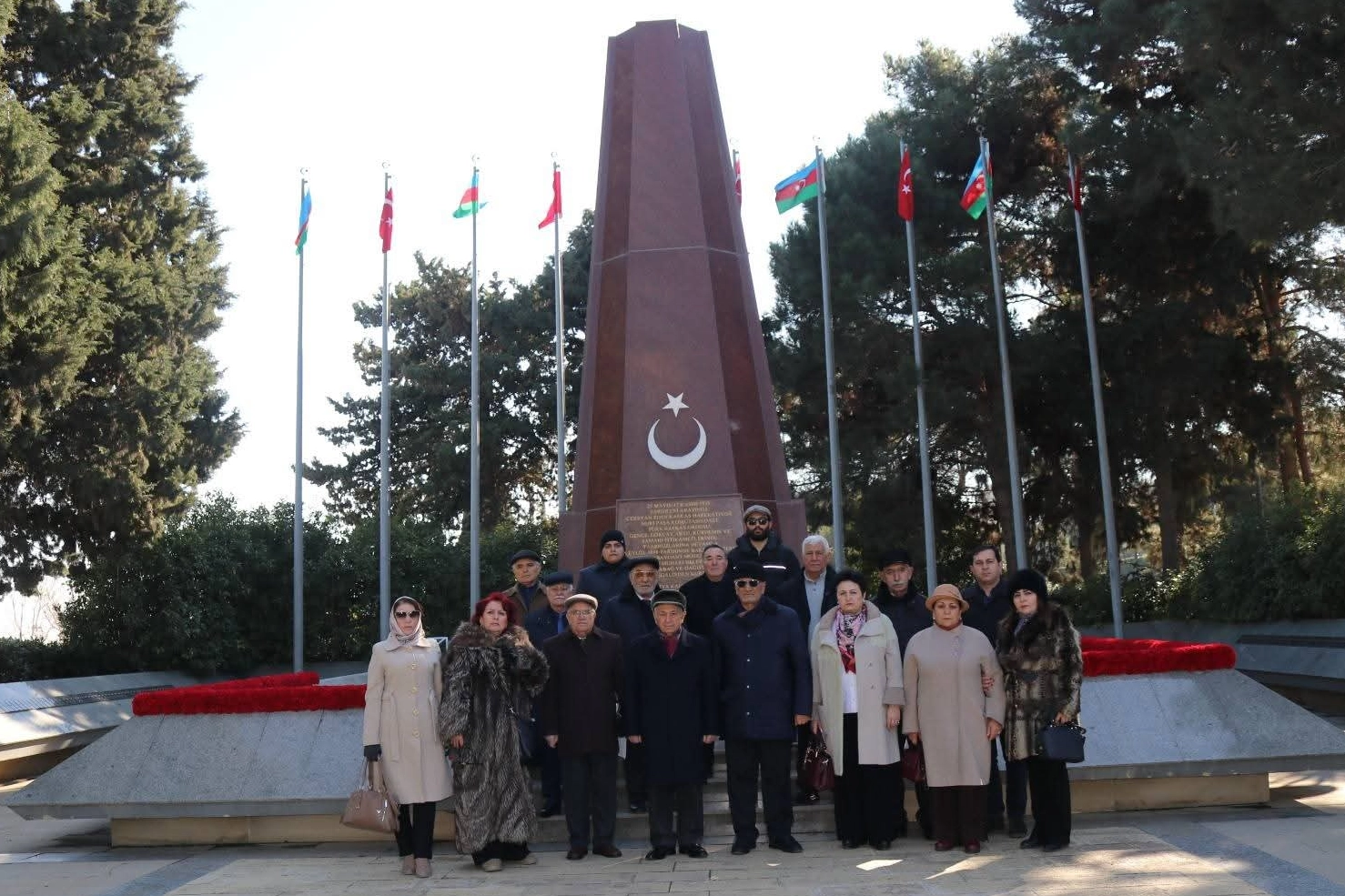 Bakü, Türk kahramanları unutmuyor 