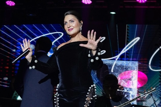 Sibel Can'dan sömestir konseri 