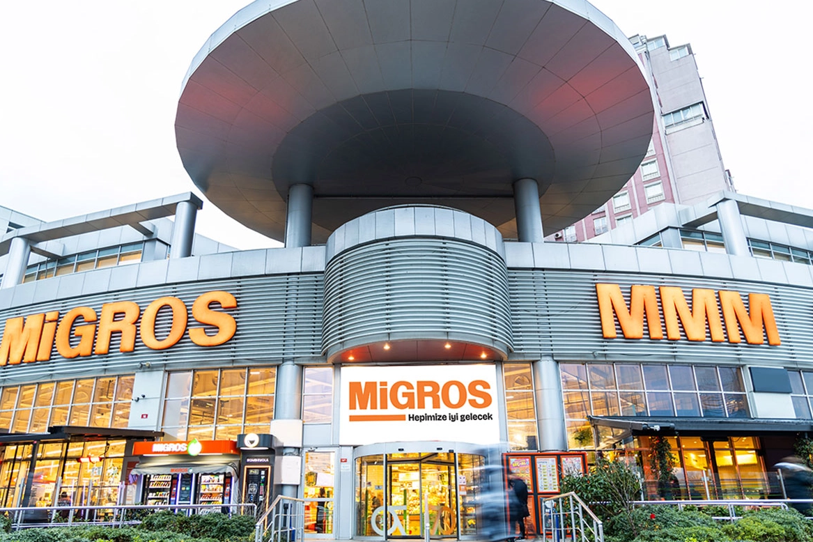 Migros dağıtım merkezlerindeki çalışanları kadroya aldı 