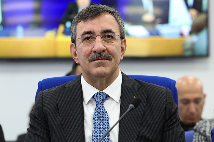 EKK'dan yılın ikinci mesajı: Hedef dengeli büyüme 