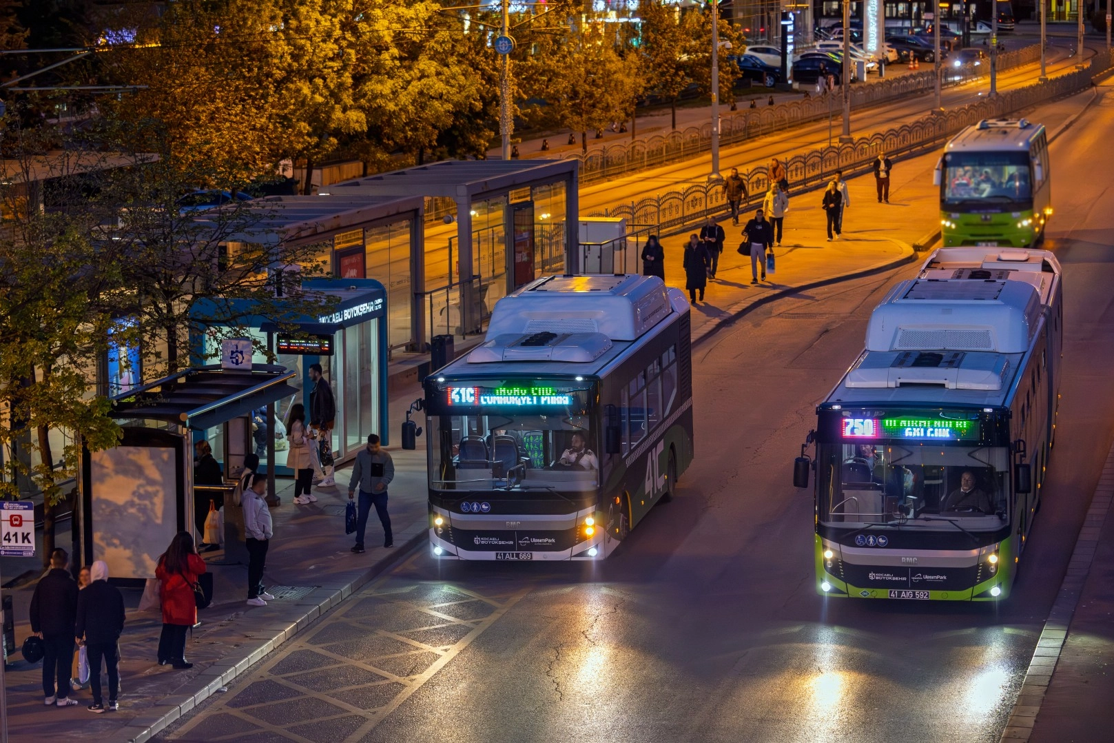 Kocaeli’de ulaşım artık 24 saat 