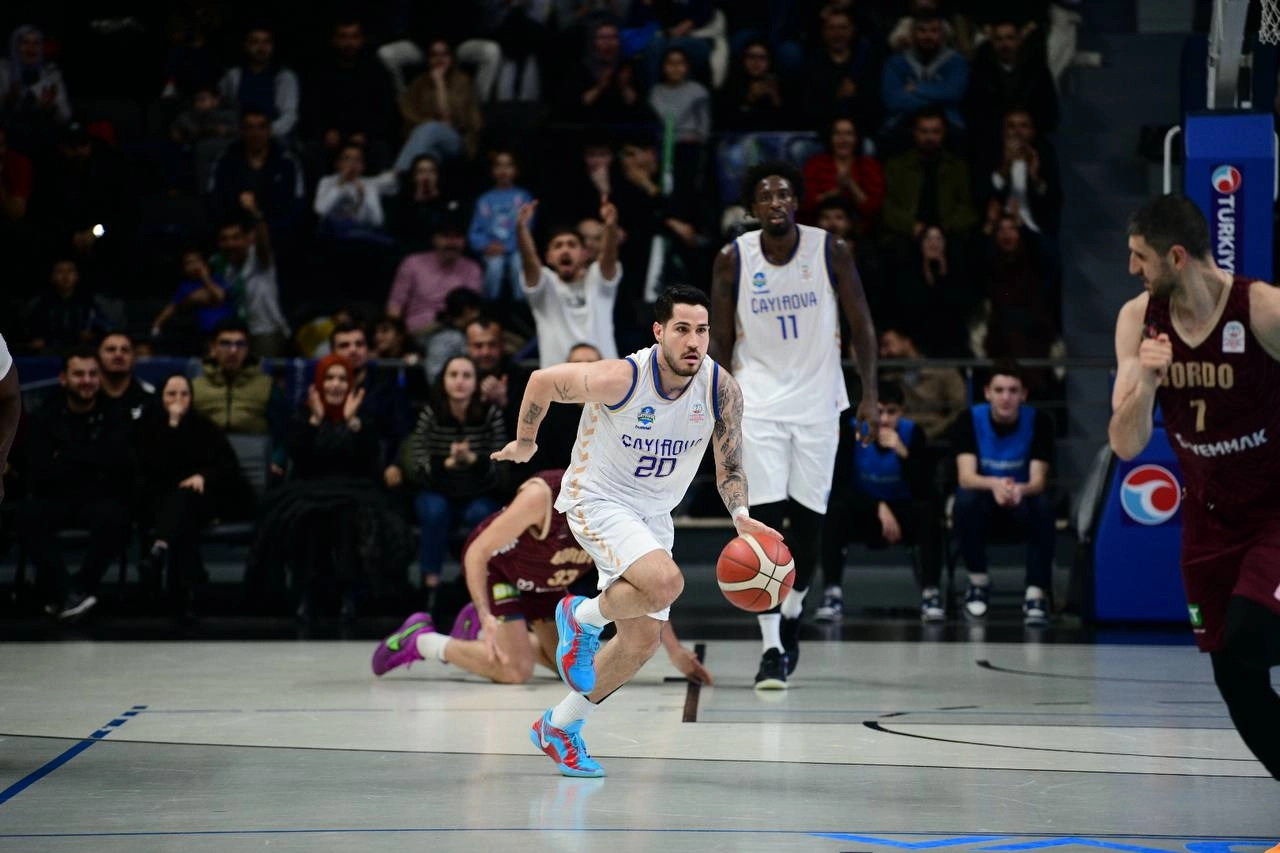 Nefes kesen maçın galibi Çayırova oldu 