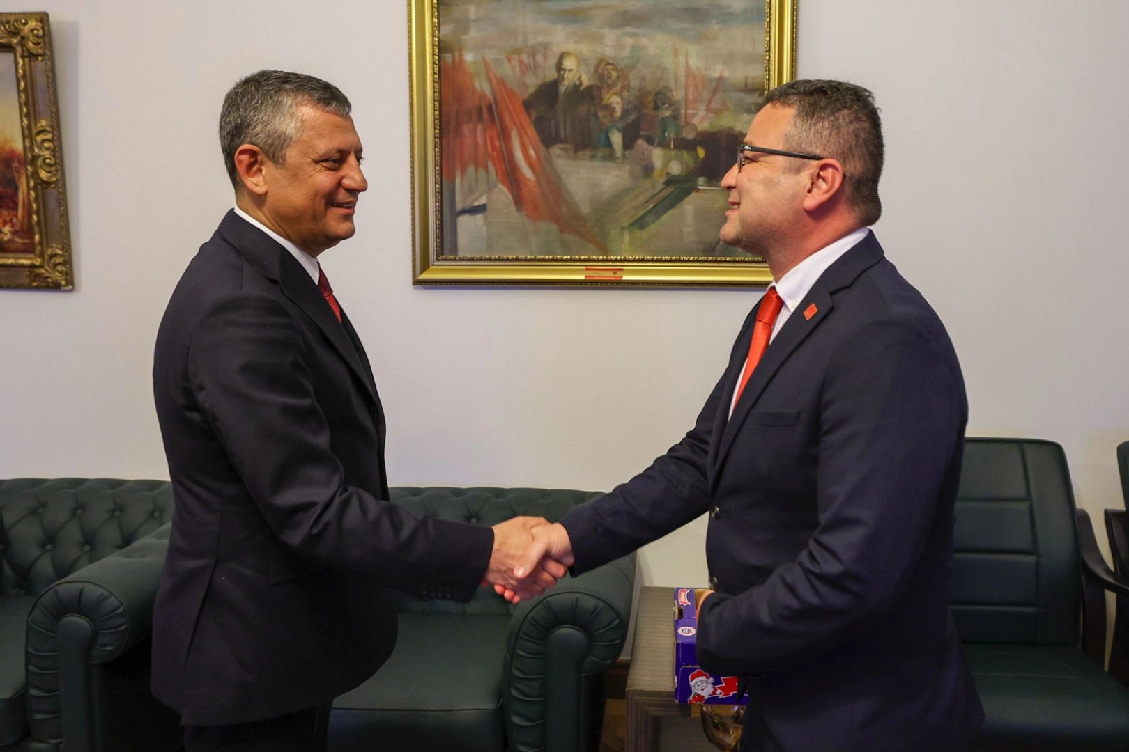 CHP Genel Başkanı Özgür Özel’e Kumluca raporu... Afetlerin vurduğu üretime acil destek çağrısı 