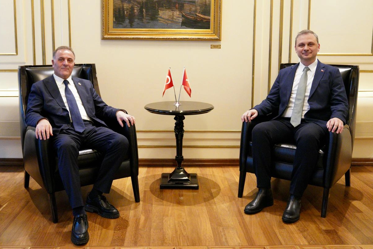 Beylikdüzü'nden İstanbul Büyükşehir'e ziyaret 