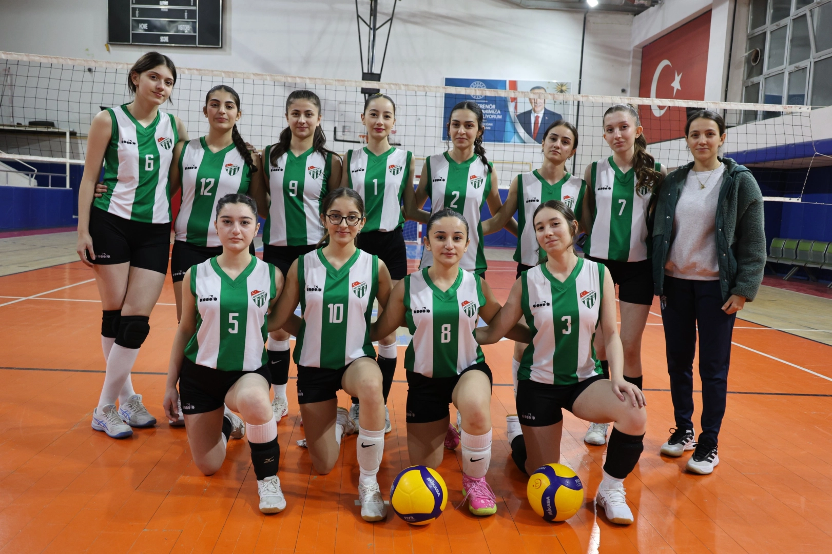 Artvinspor, voleybolda altyapıya odaklandı 